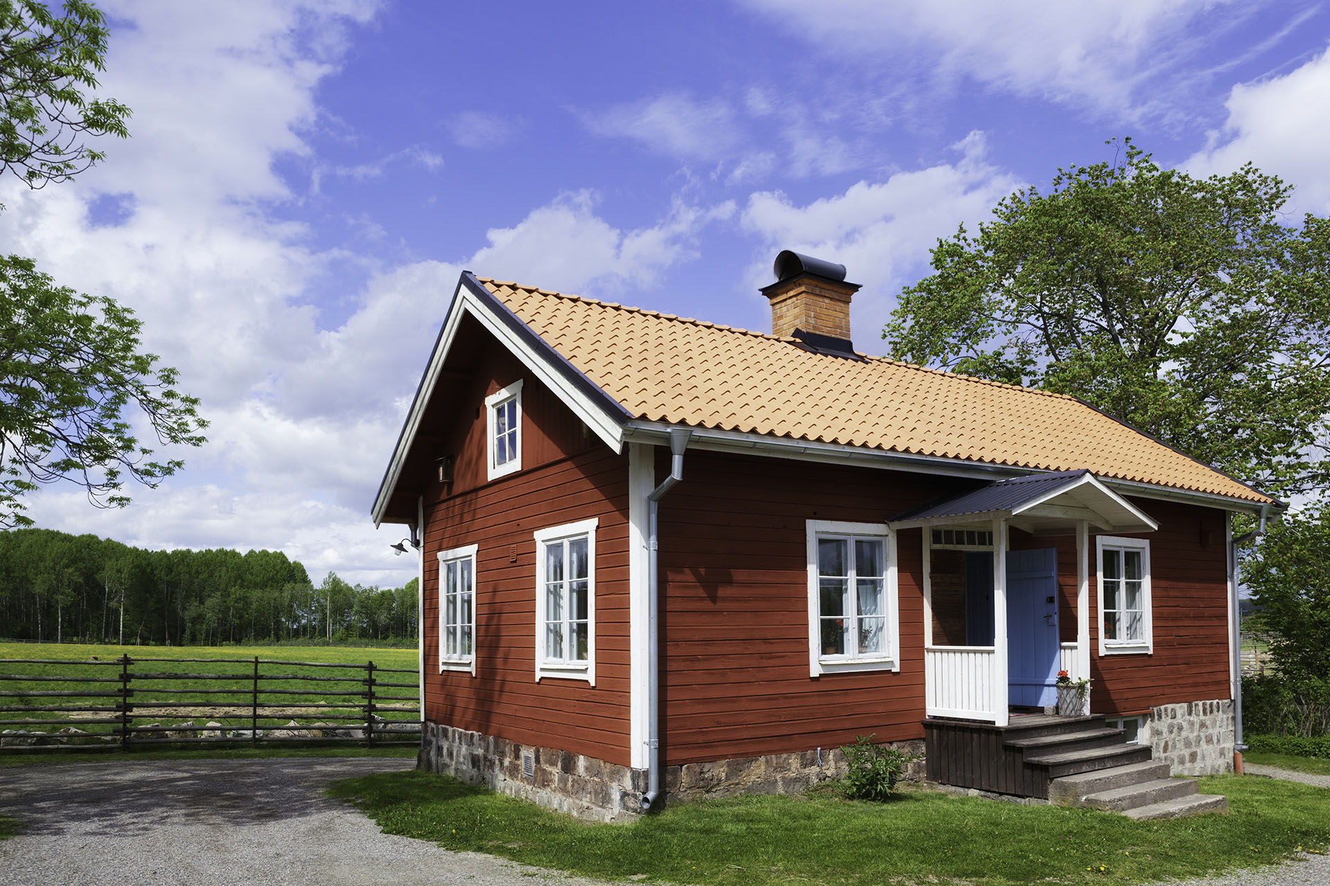 Ska du spela in från teve? Glöm VHS-banden med trassel och dålig kvalitet. Nu är det dvd eller hårddisk som gäller  – Vi i Villa tipsar om fem alternativ!