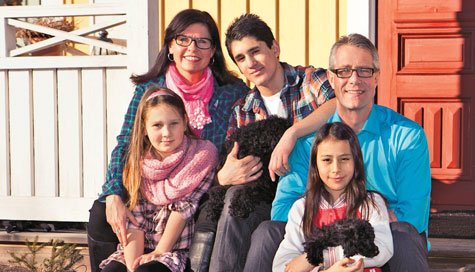 Sveriges bästa hemmafixare heter Stefan Mattson och han bor i Kvissleby, utanför Sundsvall. Han kammade hem vinsten i Vi i Villas stora tävling. Stefan kan allt från att sy till att böja plåt.