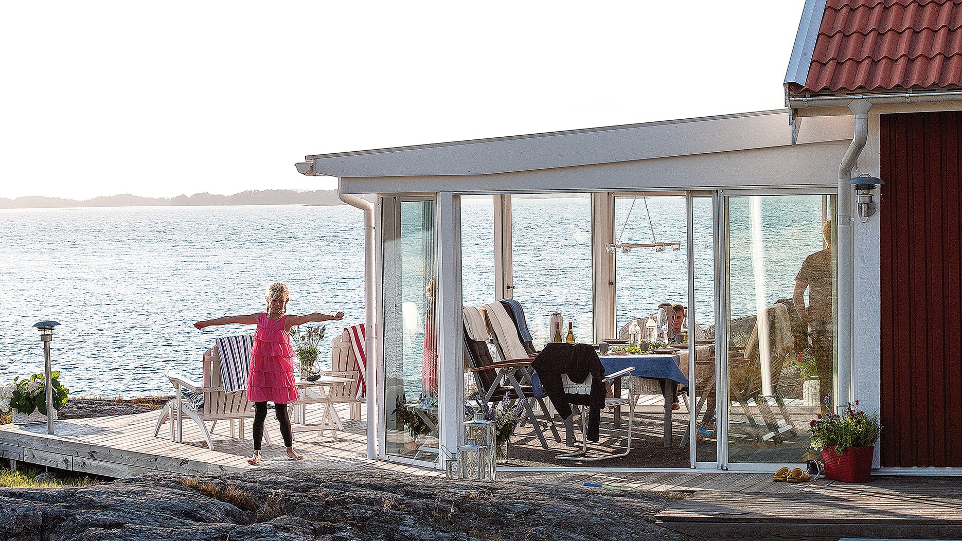 Drömmer du om ett uterum? Nu söker Vi i Villa och Willab Garden en familj som vill bygga uterum i anslutning till sin villa. Ta chansen och ansök nu!