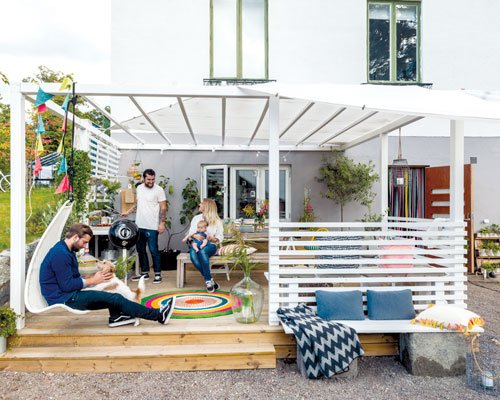 Så byggde Felix och Eugenia sin drömaltan med pergola - Vi i Villa