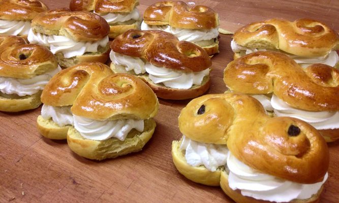 Baka egna lussebullesemlor - Vi i Villa