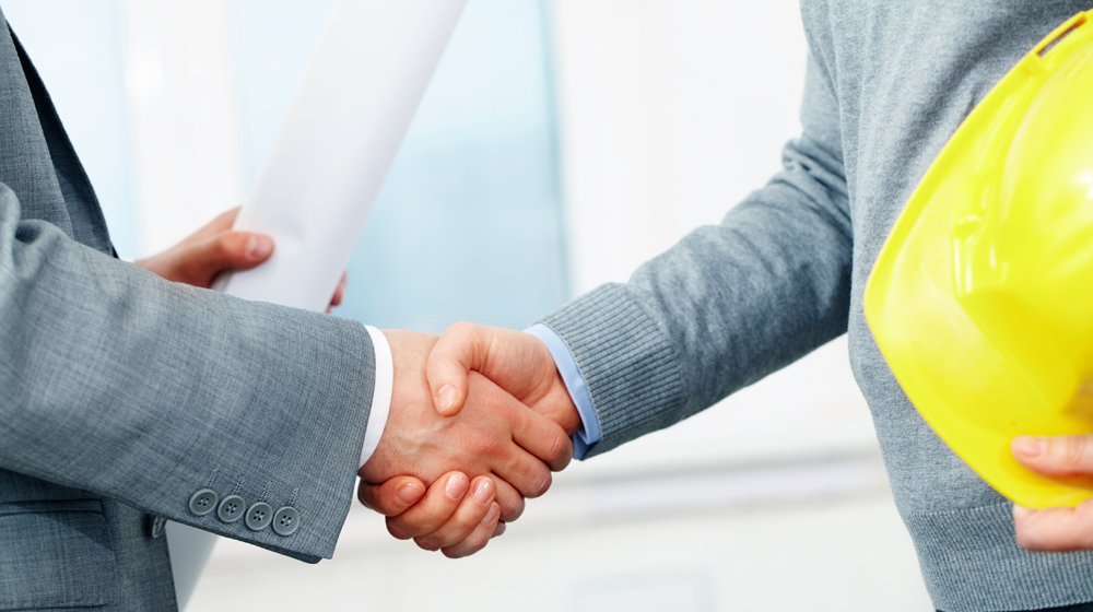 Vad ska man göra om man anlitat hantverkare som inte gör klart jobbet, och dessutom har gått i konkurs? Vi i Villas expert svarar på läsarfrågan.