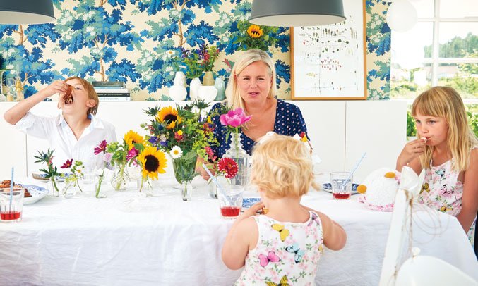 Tapetdesignern Hanna Wendelbo-Hansson: ”Vi tapetserar om hela tiden” - Vi i Villa