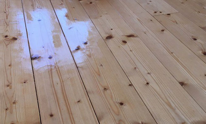 Så såpskurar du trägolvet - Vi i Villa