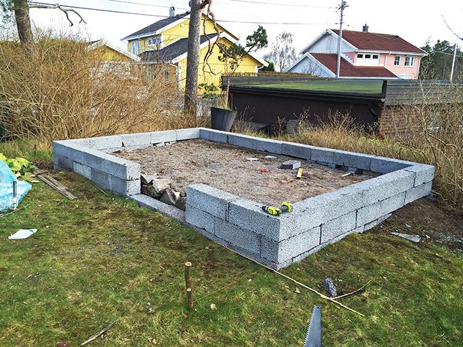 Växthus av gamla fönster - Vi i Villa