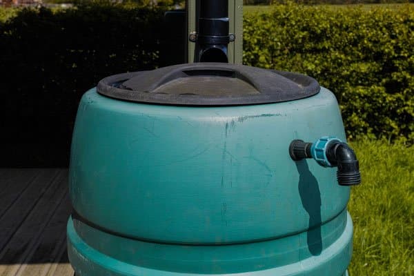 Vattna dina odlingar med regnvatten – så sparar du det! - Vi i Villa