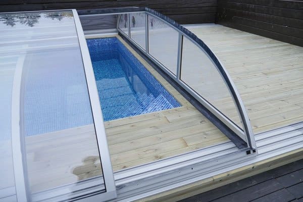 Låt pooldrömmen bli verklighet – Expertens råd om tryggaste köpet - Vi i Villa