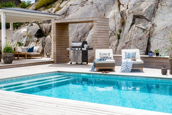 Låt pooldrömmen bli verklighet – Expertens råd om tryggaste köpet - Vi i Villa