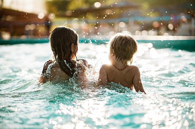 Planerar ni att skaffa pool? Här är nio val att ta ställning till inför köpet.