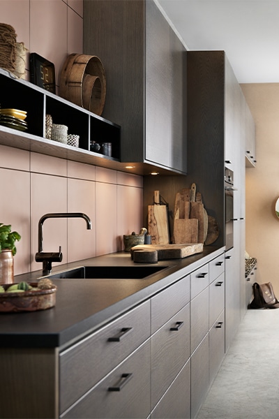 Satsa på en riktigt tålig bänkskiva! Foto: Ballingslöv.