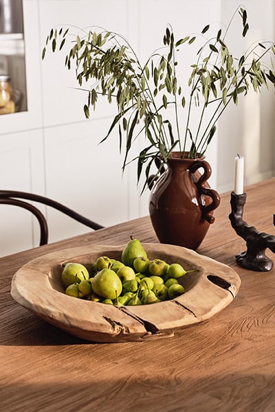 Rött, vitrin och dolda maskiner – kökstrender för 2024 - Vi i Villa