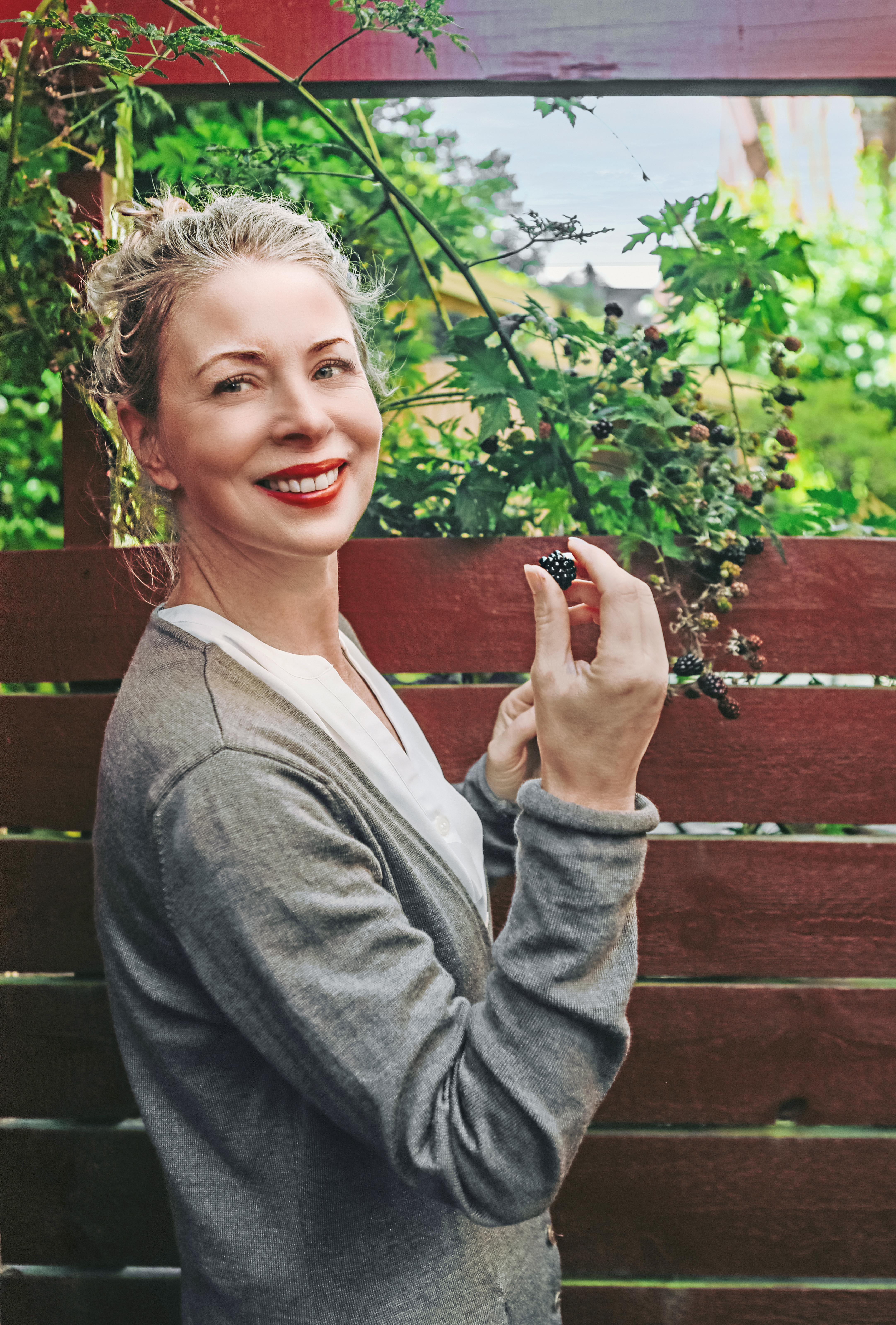 ”Jag tycker att vi ska jobba lite på att höja mannens prestanda i hemmet”, säger Julia. Foto: Angelica Söderberg